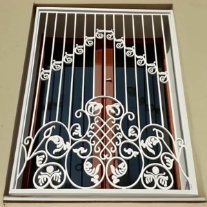 حفاظ پنجره بهار در خرم آباد