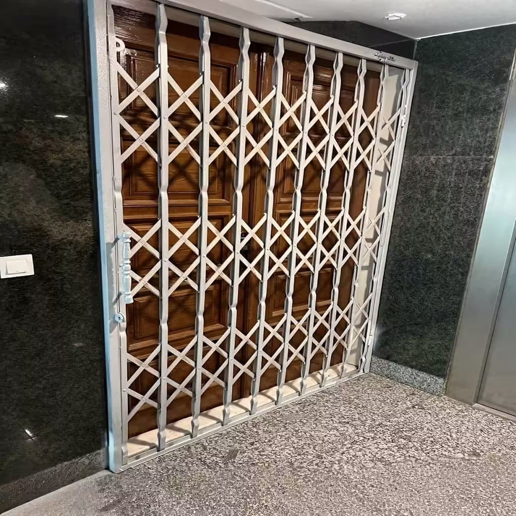 نصب حفاظ آکاردئونی در خرم آباد