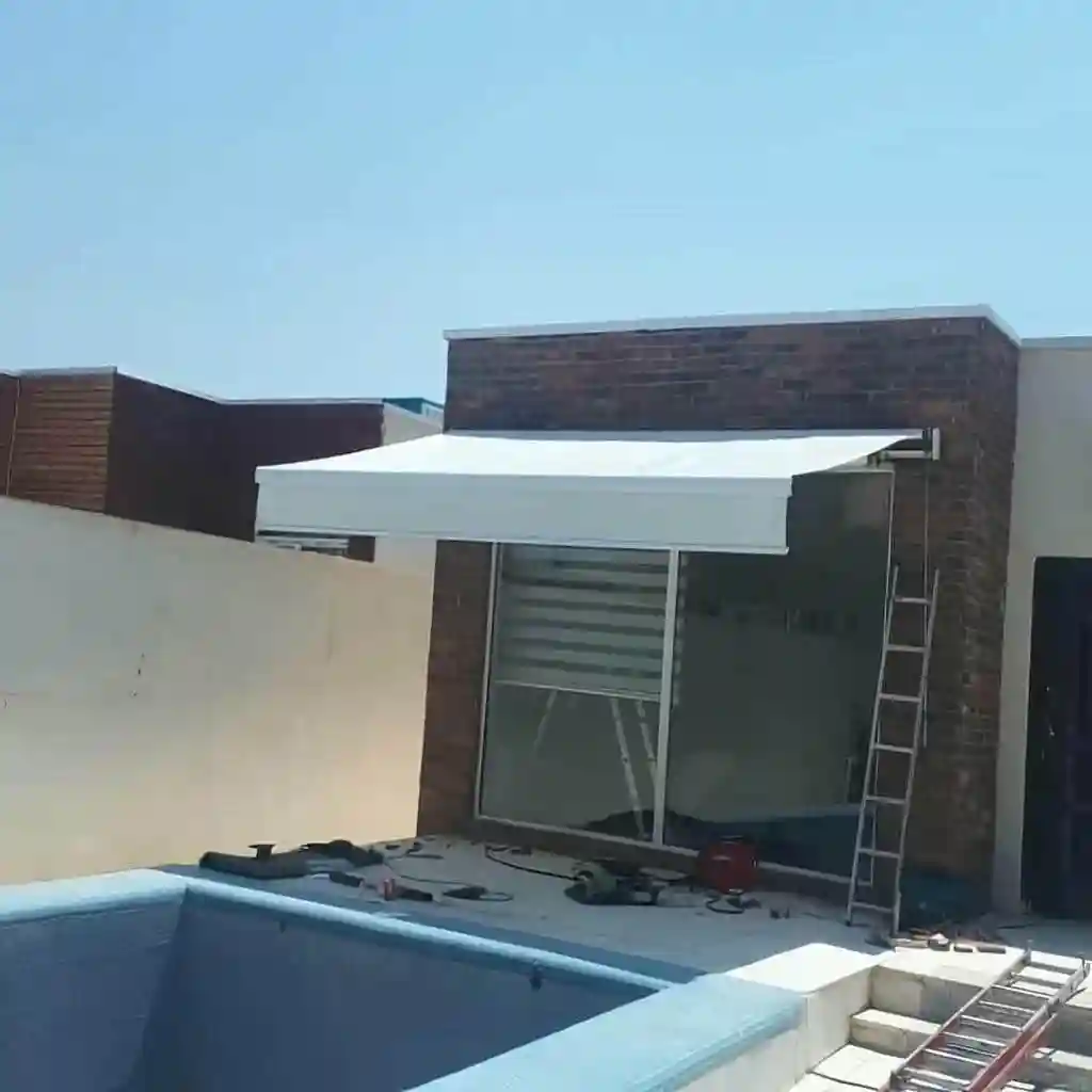 سایبان برقی اتوماتیک مغازه و پارکینگ 091 سایبان برقی ثابت در خرم آباد