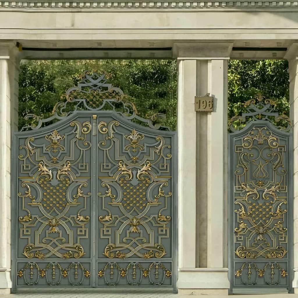 نصب درب فلزی لوکس با ابعاد در خرم آباد