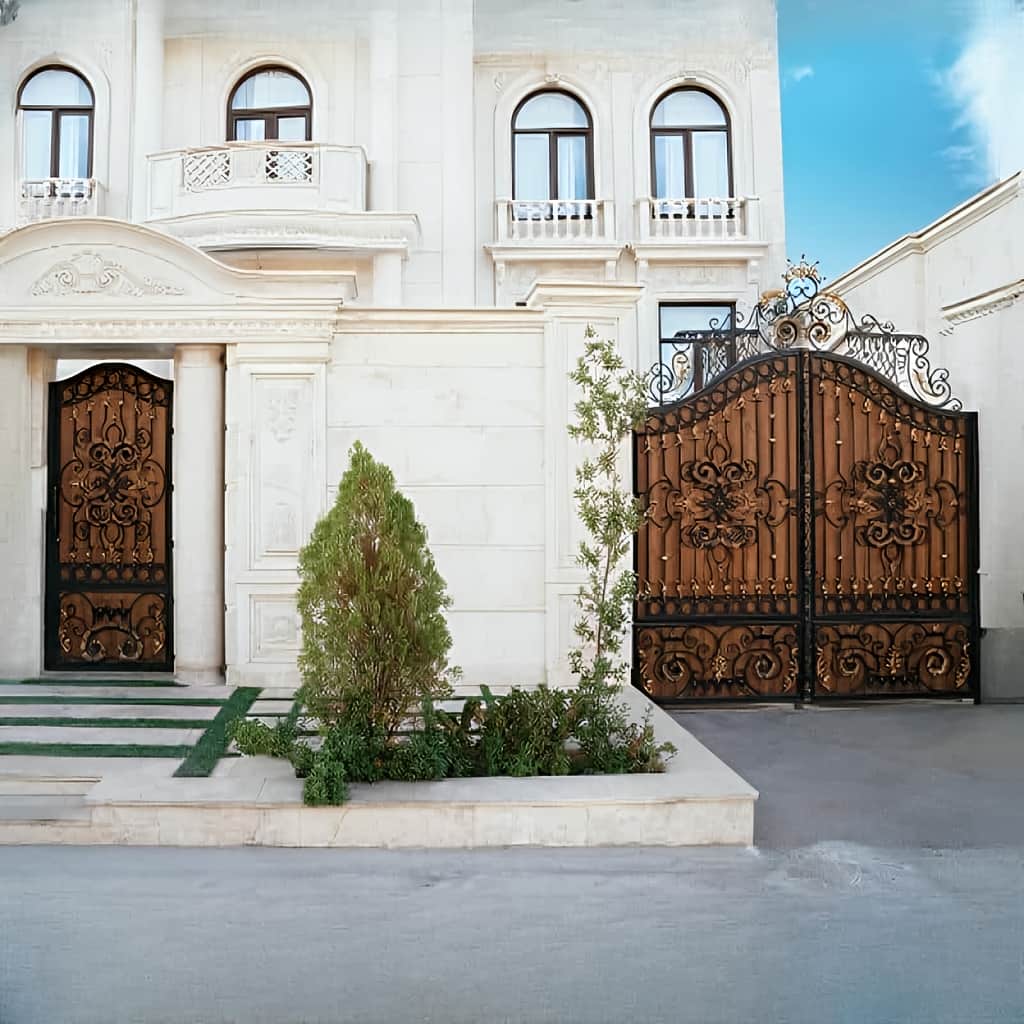 نصب درب فلزی لاله برای پارکینگ در خرم آباد