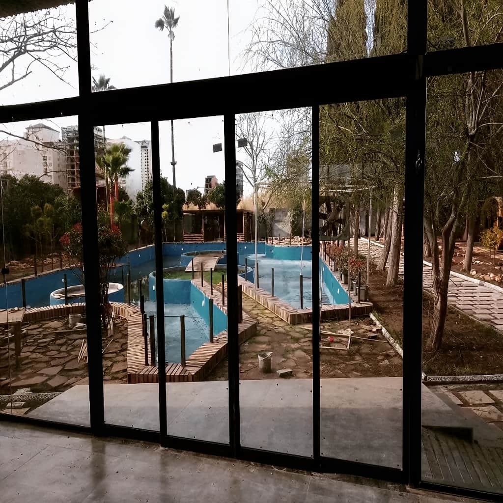 درب شیشه ای تلسکوپی برای ورودی در خرم آباد