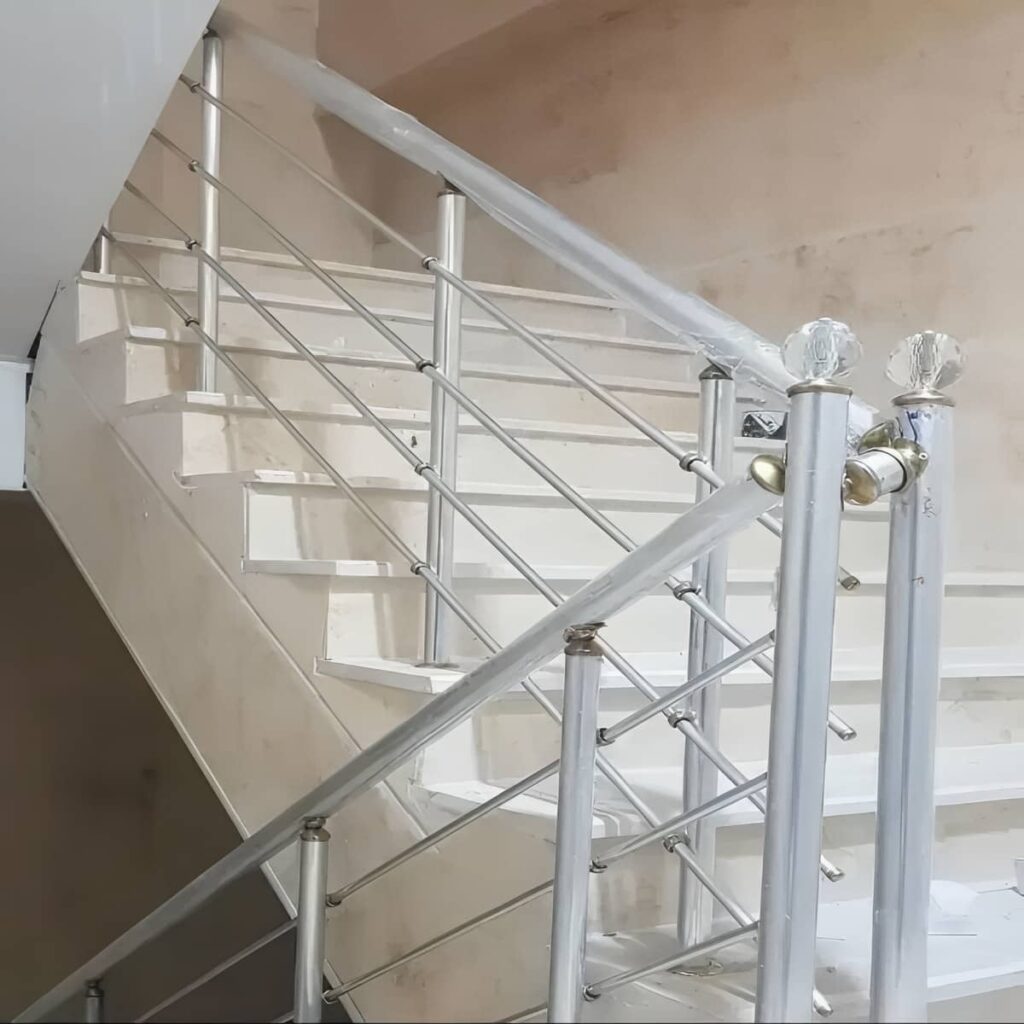 ساخت نرده استیل 304 در خرم آباد