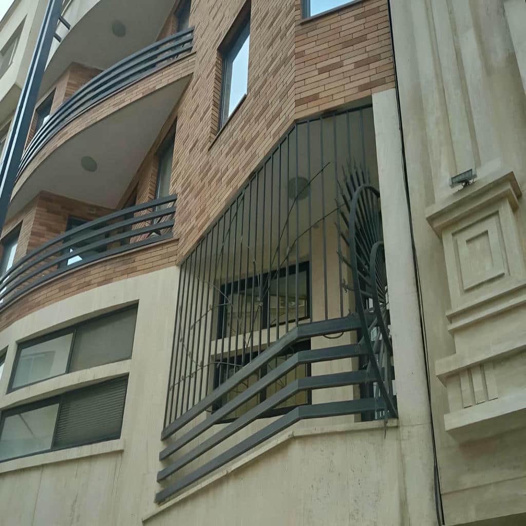 ساخت حفاظ پنجره دوجداره ضد سرقت با پروفیل آهنی در خرم آباد ساخت حفاظ پنجره دوجداره ضد سرقت با پروفیل آهنی در خرم آباد