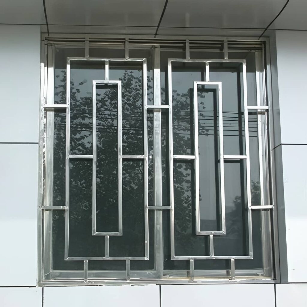 حفاظ پنجره طرح دار لیزری مشبک در خرم آباد