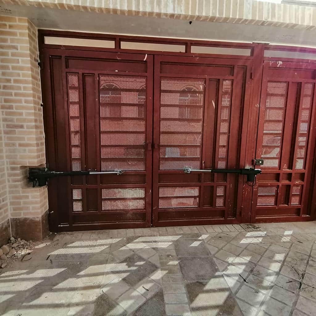 فتوسل ایمنی درب برقی پارکینگ ریلی در خرم آباد