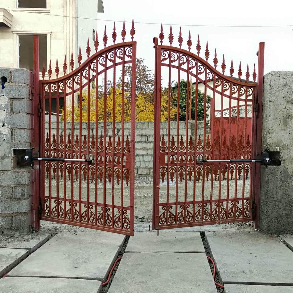 درب خودکار ریلی حیاط با مسیر حرکت روان در خرم آباد