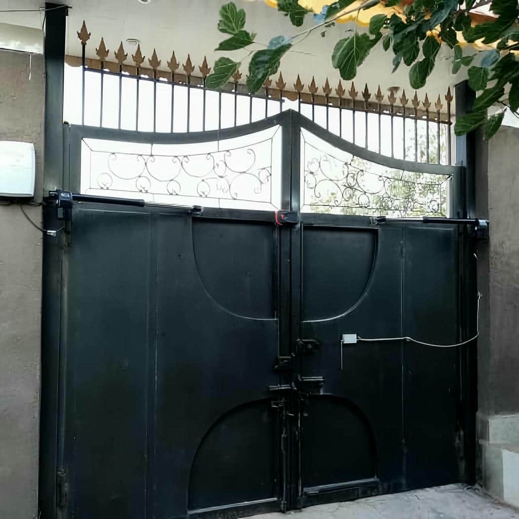 نصب جک ریلی پارکینگ کشویی با تنظیم دنده‌شانه‌ای در خرم آباد