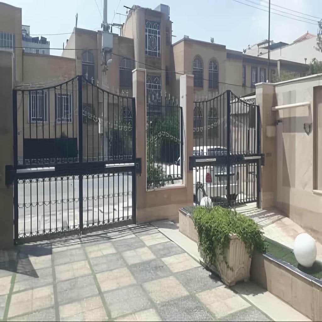خدمات تعریف ریموت درب پارکینگ کد لرنینگ در خرم آباد