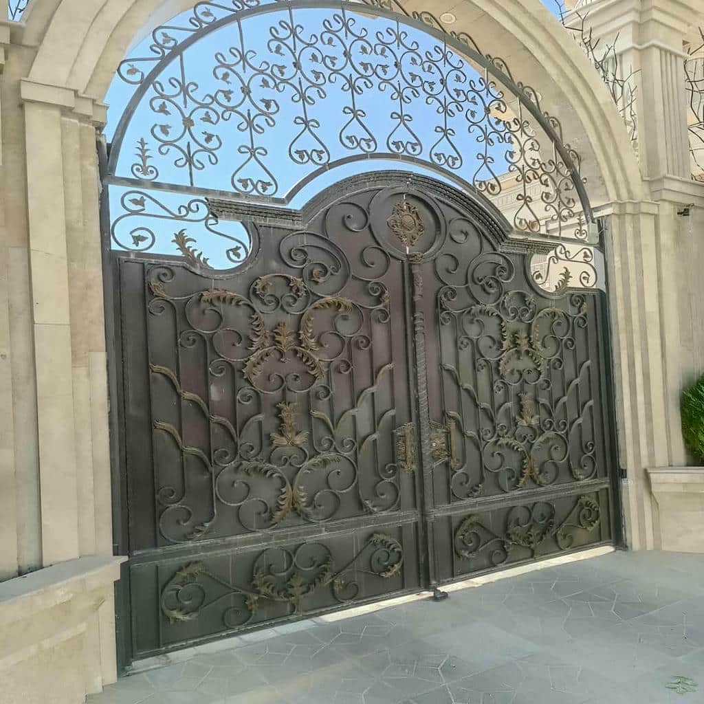 درب ویلایی پارکینگ دو لنگه ساده فلزی در خرم آباد درب ویلایی پارکینگ دو لنگه ساده فلزی در خرم آباد