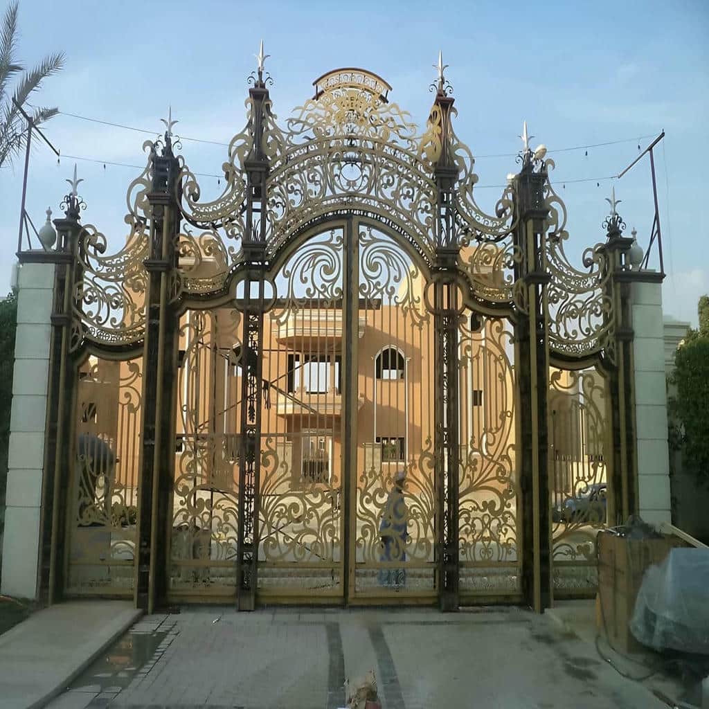 ساخت درب ریلی باغ با چرخ و کلاف مقاوم در خرم آباد