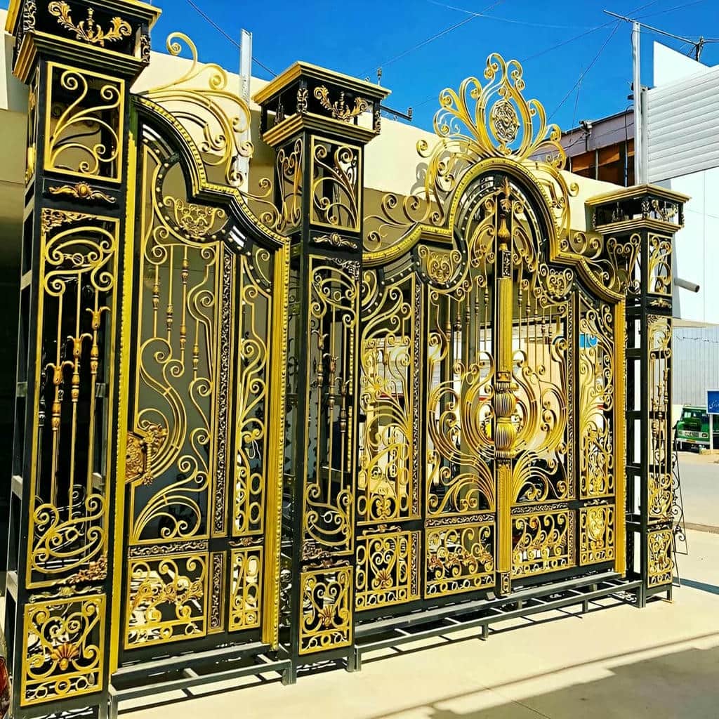 درب پارکینگ برش لیزری طرح هندسی لوزی در خرم آباد