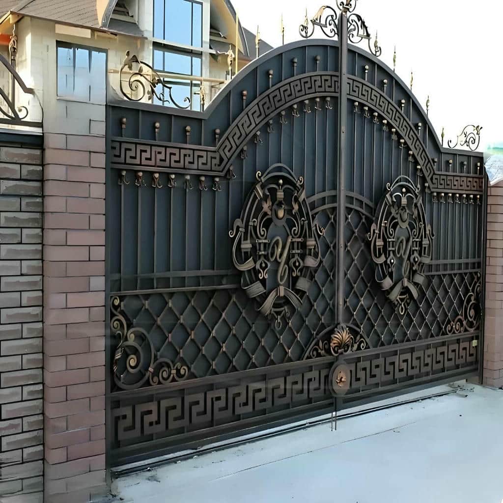 درب کشویی ریل زمینی مدرن با حرکت روان در خرم آباد