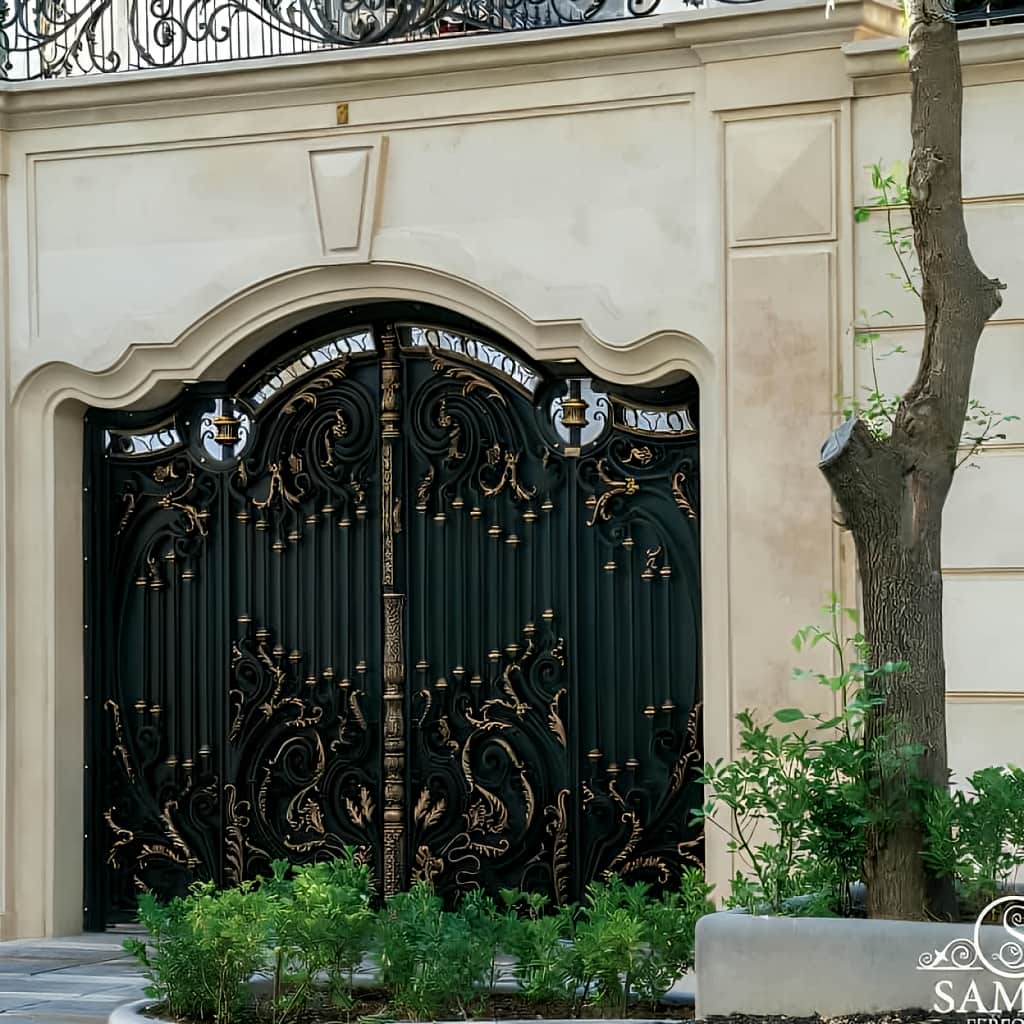 سفارش درب حیاط پانل دار بر اساس ابعاد دهانه در خرم آباد