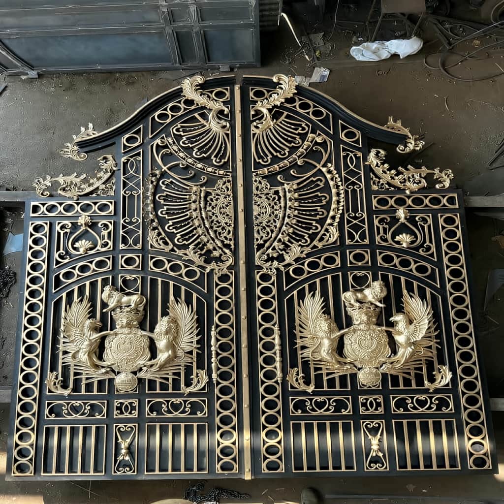 ساخت درب پارکینگ برش لیزری طرح هندسی با کلاف گونیا در خرم آباد