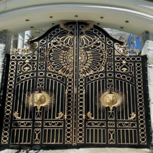 13 مدل درب پارکینگ مدرن پنل مشبک در خرم آباد