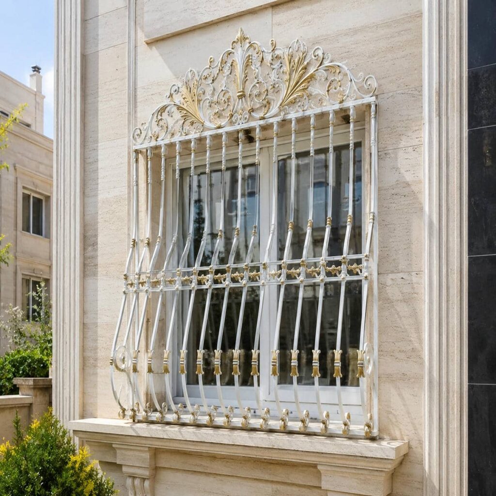 حفاظ پنجره قوسی کتیبه دار هندسی در خرم آباد